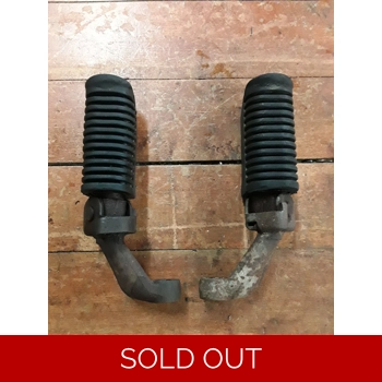 1978-80 Yamaha XS1100 Driver Foot Pegs and Brackets - Pair